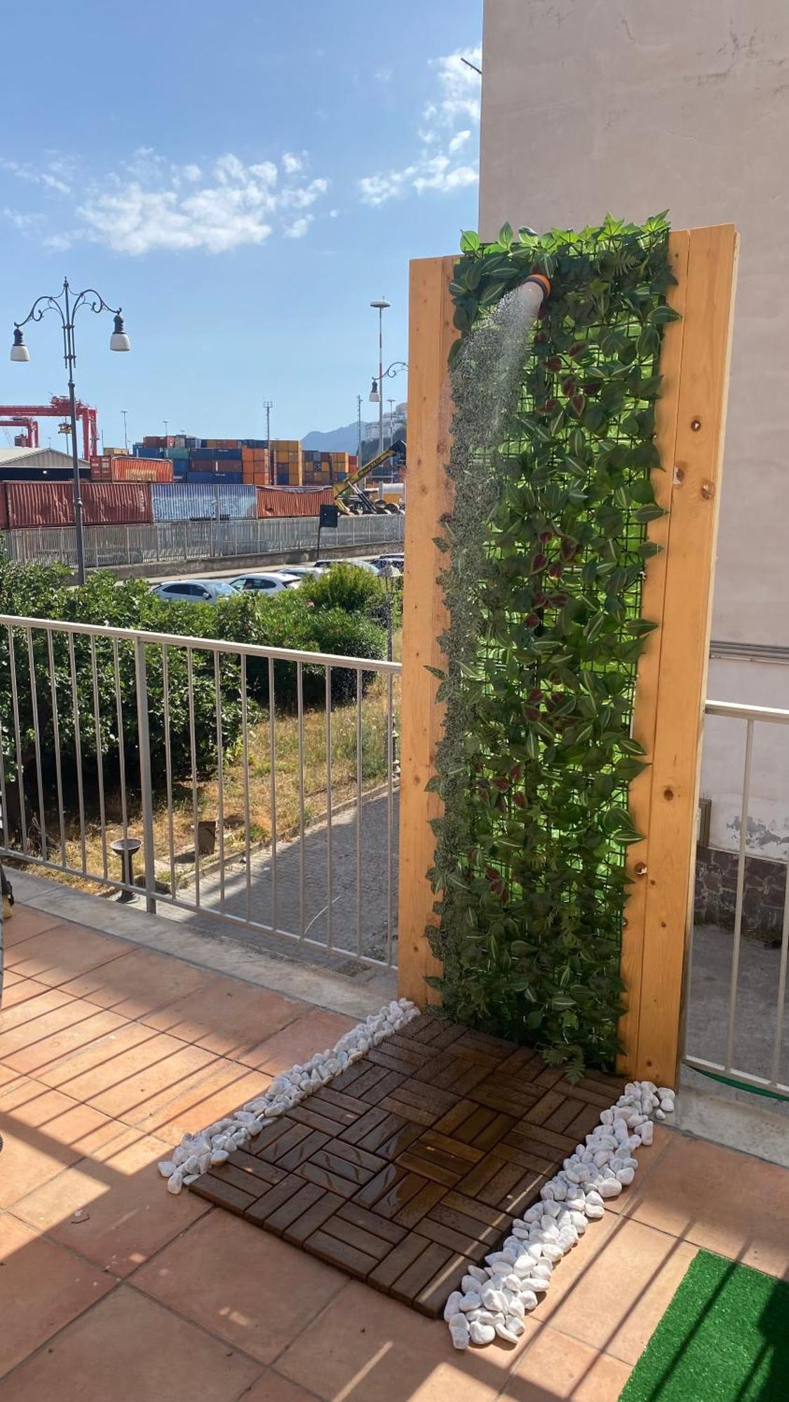Giu Al Porto Salerno Exterior foto